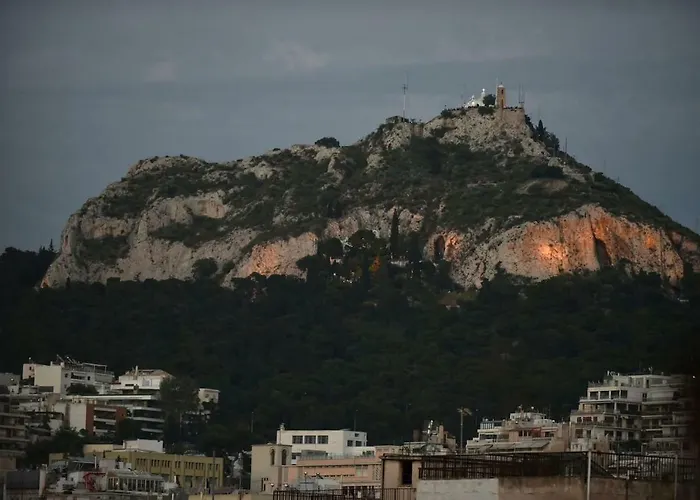 Cozy Luxury Apartment In The Heart Of Athens 8-1